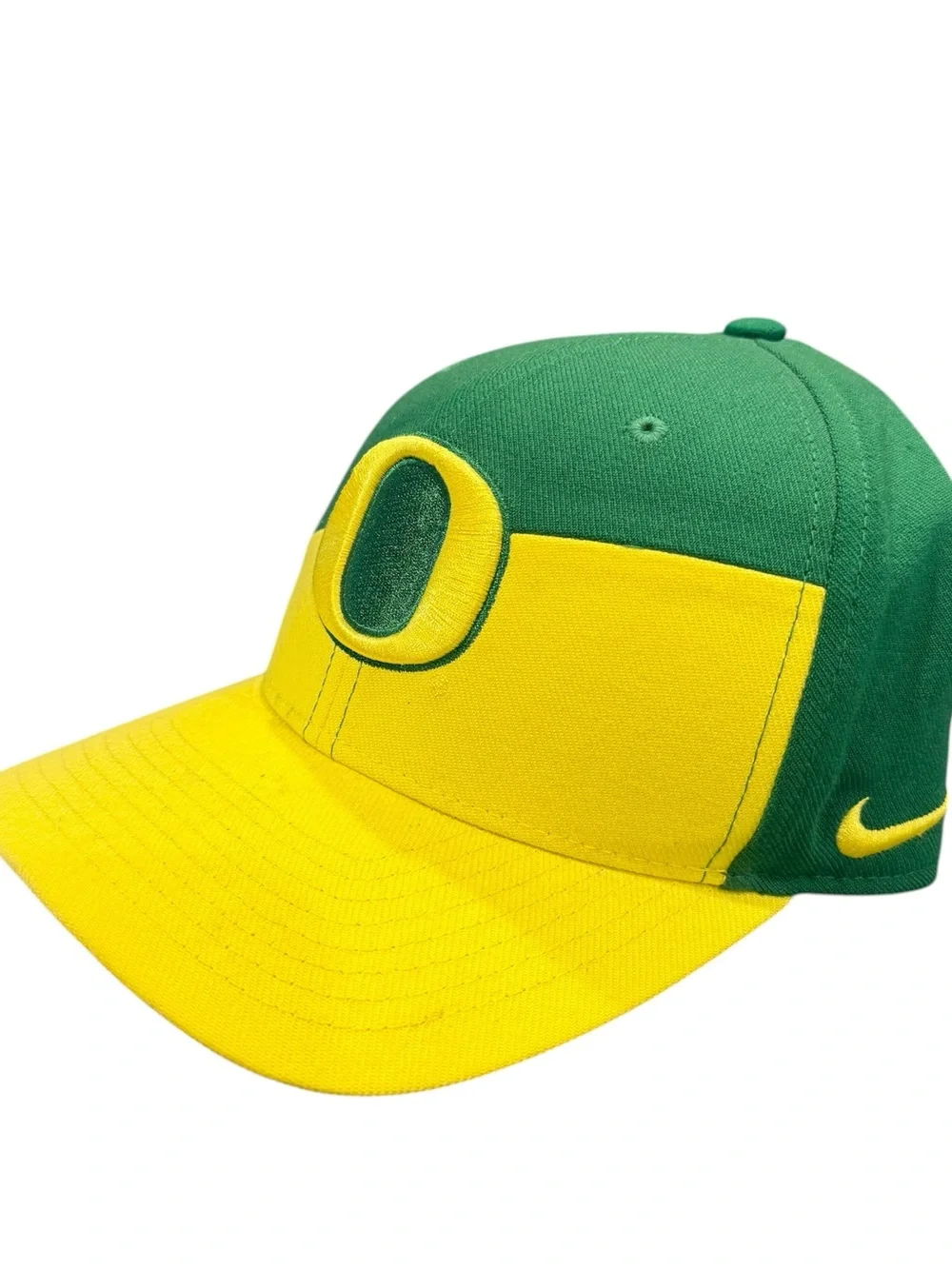 Nike Oregon Ducks classic 99 fitted hat OSFM green yellow